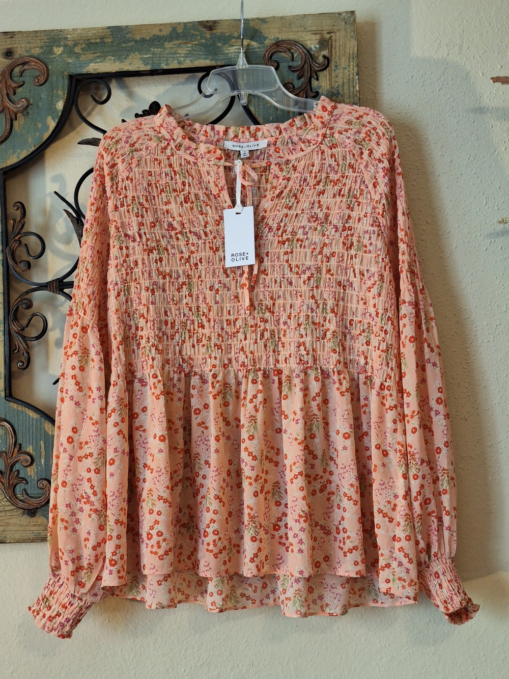 Rose & Olive Peach Floral Smocked Tiered Blouse. XL